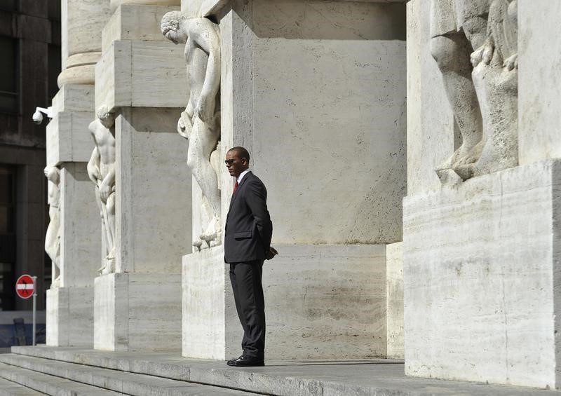 &copy; Reuters.  Italy stocks lower at close of trade; Investing.com Italy 40 down 0.70%