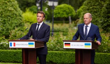 Bloomberg: France and Germany skeptical of plan to override Hungary's veto on Ukraine aid