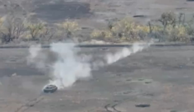 Ukrainian Leopard 2A4 tank fires at Russian positions in Kurakhovsky direction from close range