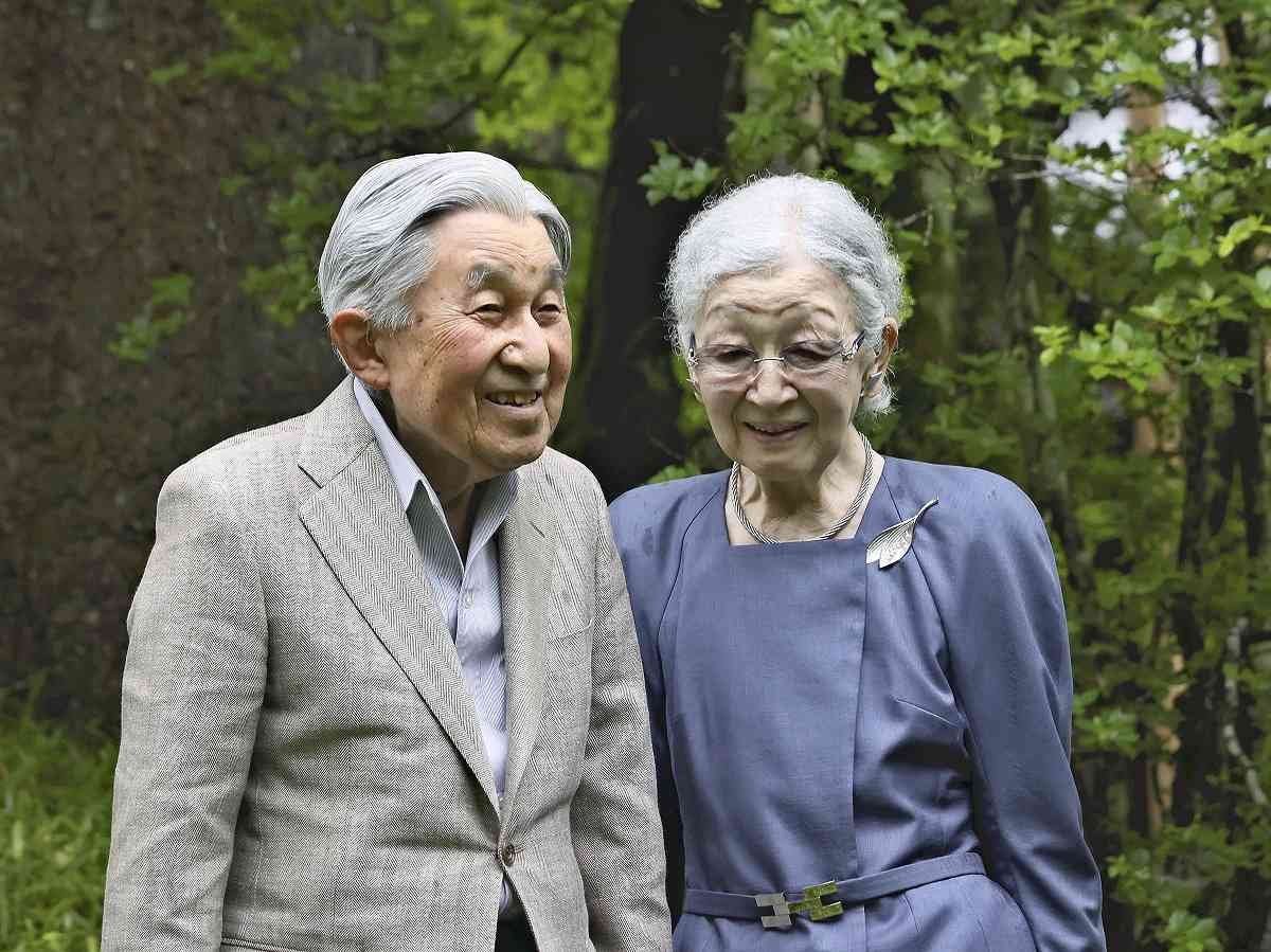 Japan’s Empress Emerita Recovering from Right Thigh Surgery; Said to Be Feeling Less Pain in Injured Leg