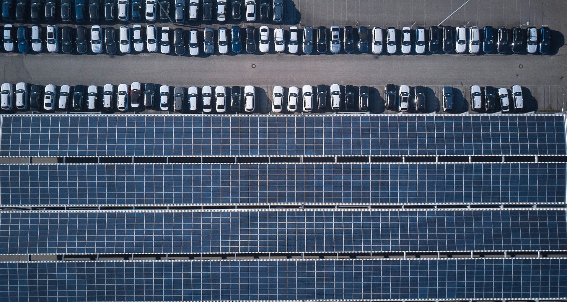 BMW Uses Rooftop Solar Panels to Generate Electricity at German Plants