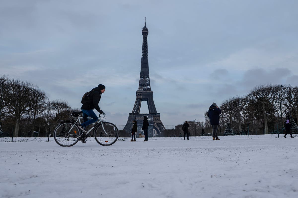 Death of cycling campaigner sparks protests in France