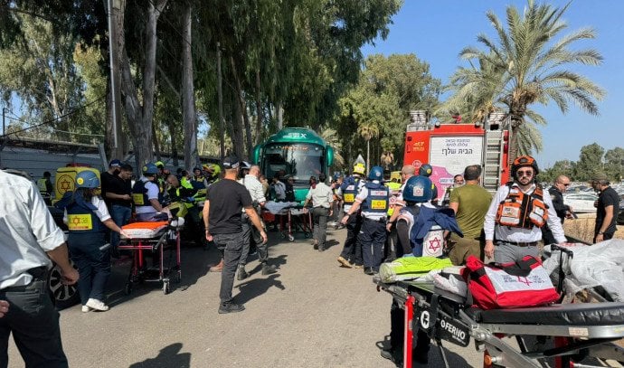 Truck rams into bus stop near Tel Aviv. Dozens wounded by terror attack- The Jerusalem Post