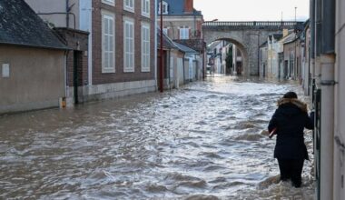 🔴 Dépression Kirk : des évacuations dans le sud de l'Eure-et-Loir, un pic de crue attendu à 14 heures, des routes bloquées, le préfet à la rencontre des sinistrés