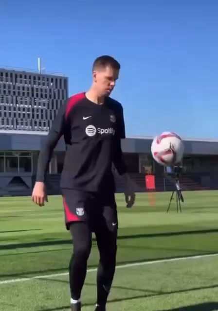 Szczęsny’s First Training Session