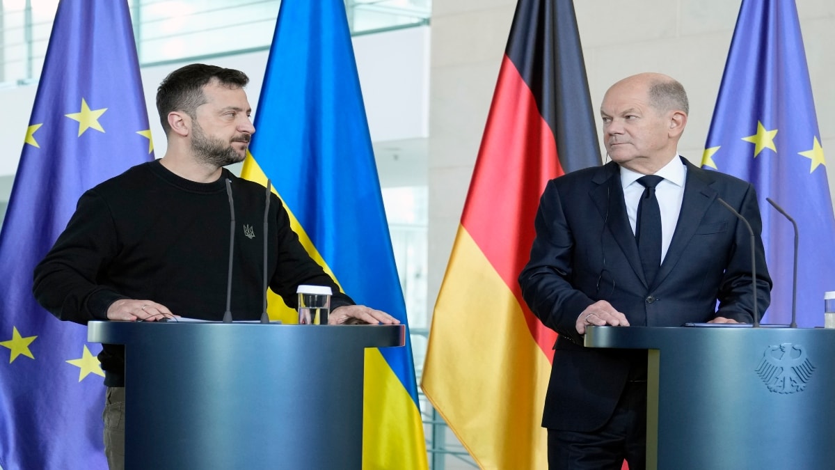 Germany's Scholz throws cold water on Zelenskyy's Nato bid, says Ukraine can't join now – Firstpost