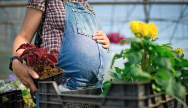 Qui aurait pu prévoir ? – Une famille de fleuristes endeuillée à cause des pesticides veut alerter sur ce danger mortel