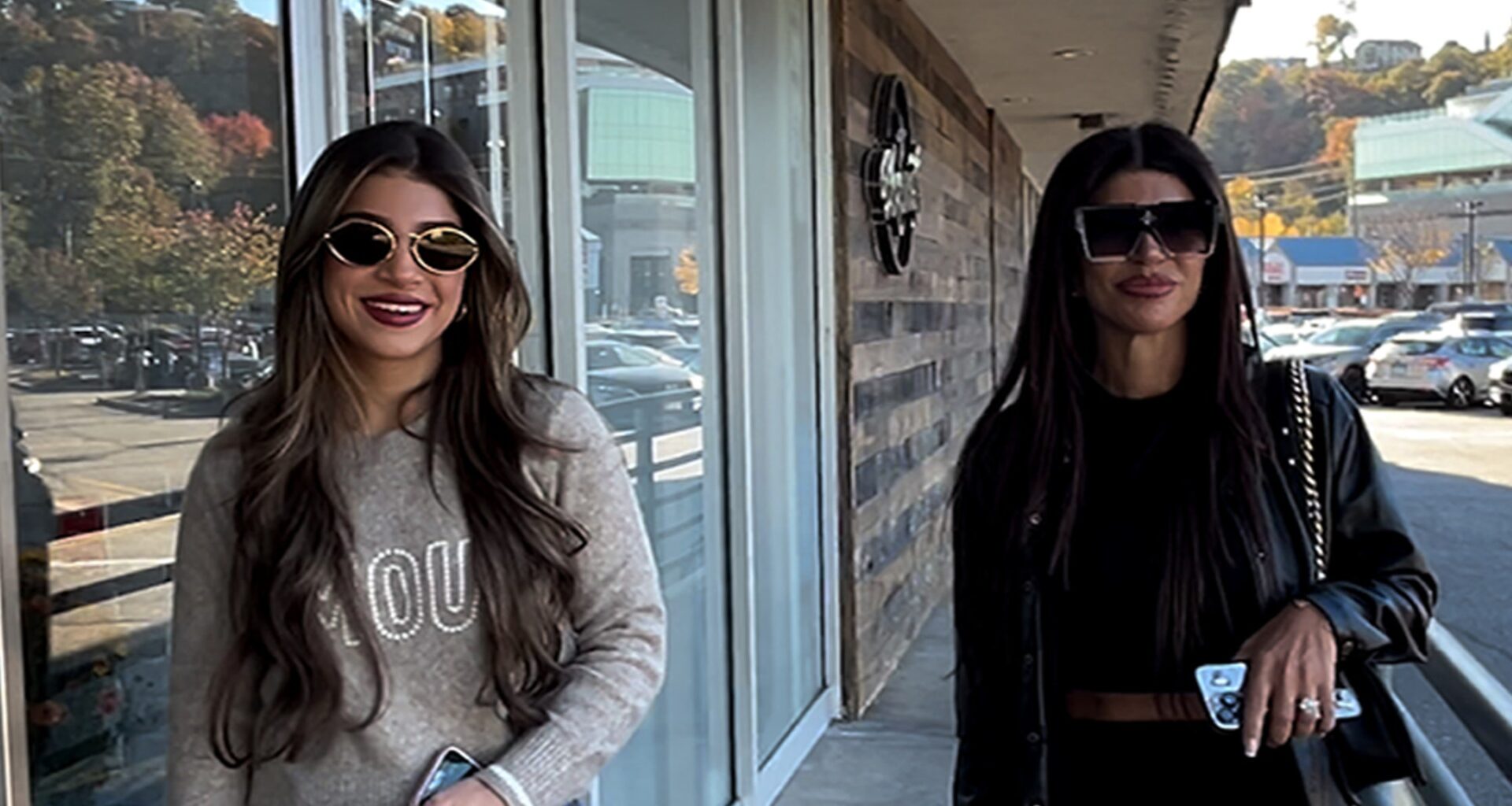 Teresa and Gia Giudice Tour Restaurant Space, Considering Opening One