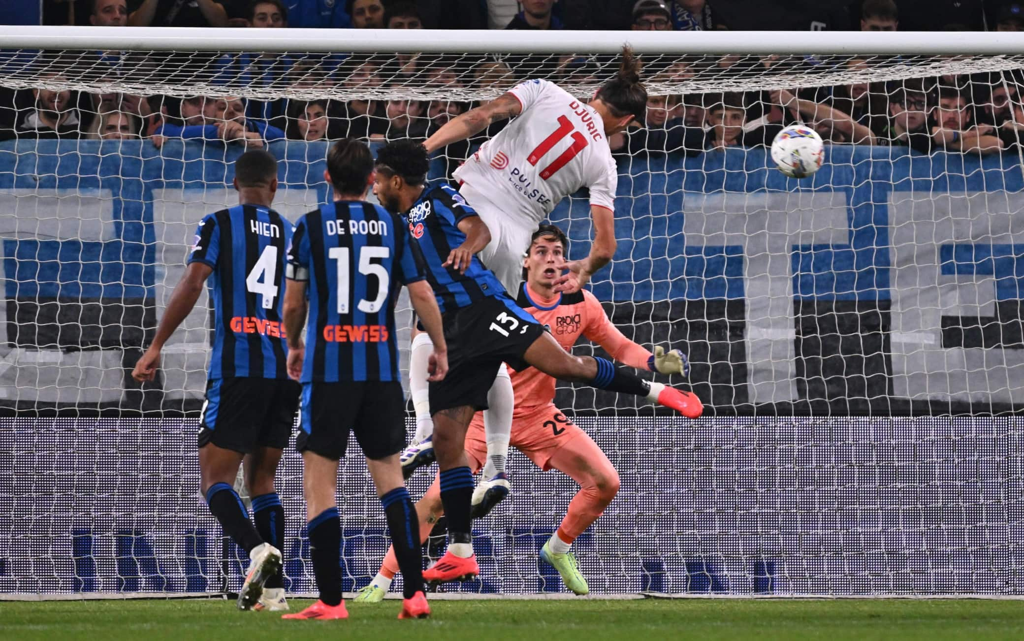 Gol del Monza, ma l'arbitro annulla