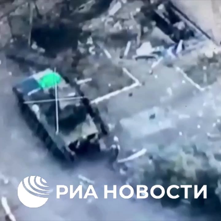 Russian BMP-2 gets shot up while delivering some soldiers to a position near Vuhledar