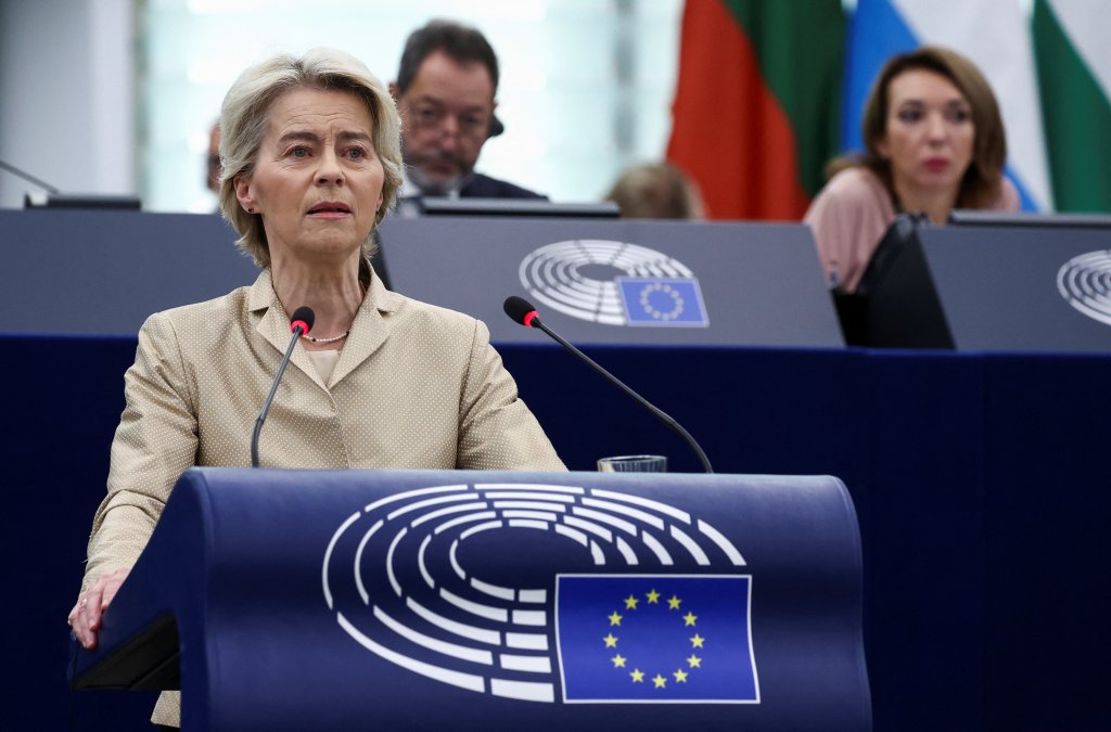 File photo: European Commission president Ursula von der Leyen has praised Italy's Albania plan and indicated she wants more 'innovative solutions' in a similar vein to bolster the EU's migration policies in the future | Photo: Yves Herman / Reuters