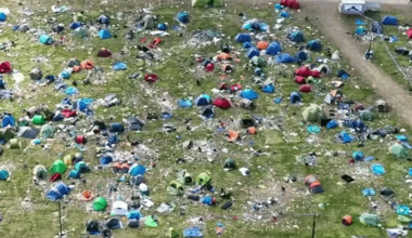 When leaving all your camping trash after the Reading 2024 festival. Is this Trashy enough?