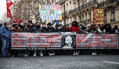 "Technique d’interpellation dangereuse", "pas de contrôle de l’état de santé du livreur", "recours à la force justifié"… Procès requis pour trois policiers après la mort de Cédric Chouviat en 2020