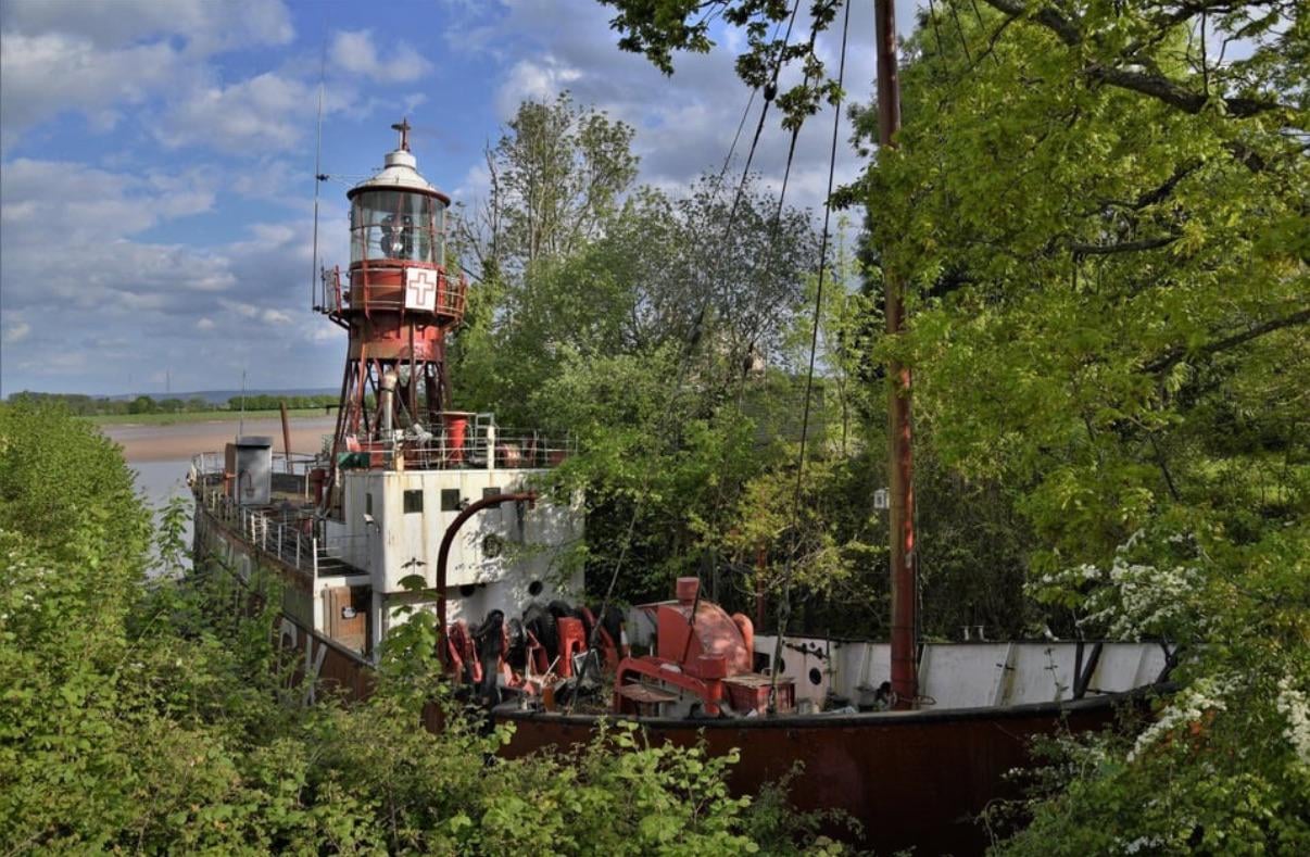 A sad ending for Lightship 2000 - a childhood memory from Cardiff Bay.