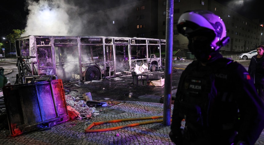 Três detidos. Violência propaga-se na grande Lisboa após morte de homem baleado pela PSP