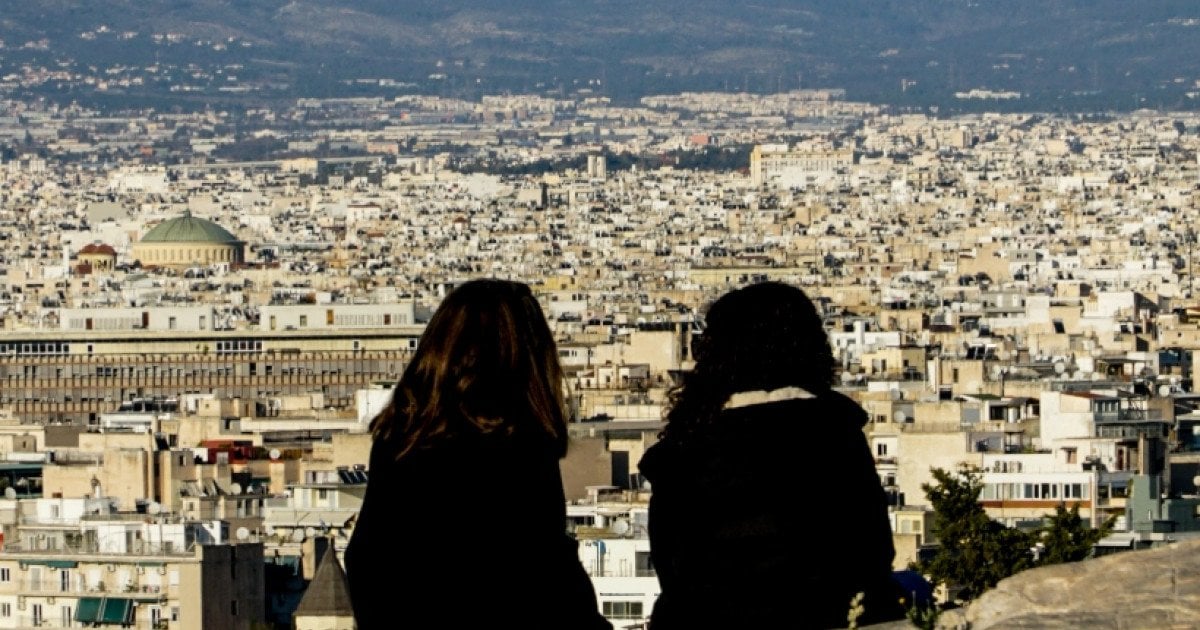 Με σωματική ή συναισθηματική δυσφορία ένας στους έξι Έλληνες της Gen Z και των Millennials