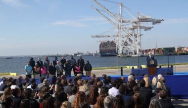 Biden announces $3 bln investment for US ports