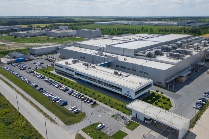 Solus mass-produces copper foil in Hungary