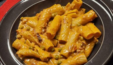 Tortiglioni with a hearty white wine sauce including leftover Baden-style Schäufele