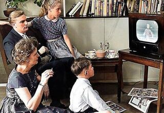 Telly 1950s; Milkman 1910; Harold Wilson 1924; Westminster Br 1954; Broomfield Pk 1942; Omnibus 1910; Victoria 1960.