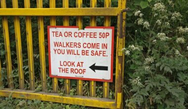 A sign I saw while walking in Worcestershire which is clearly not a trap