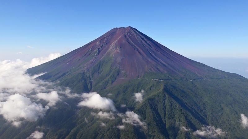 Japan’s iconic Mount Fuji has yet to see snow this winter, breaking a 130-year record