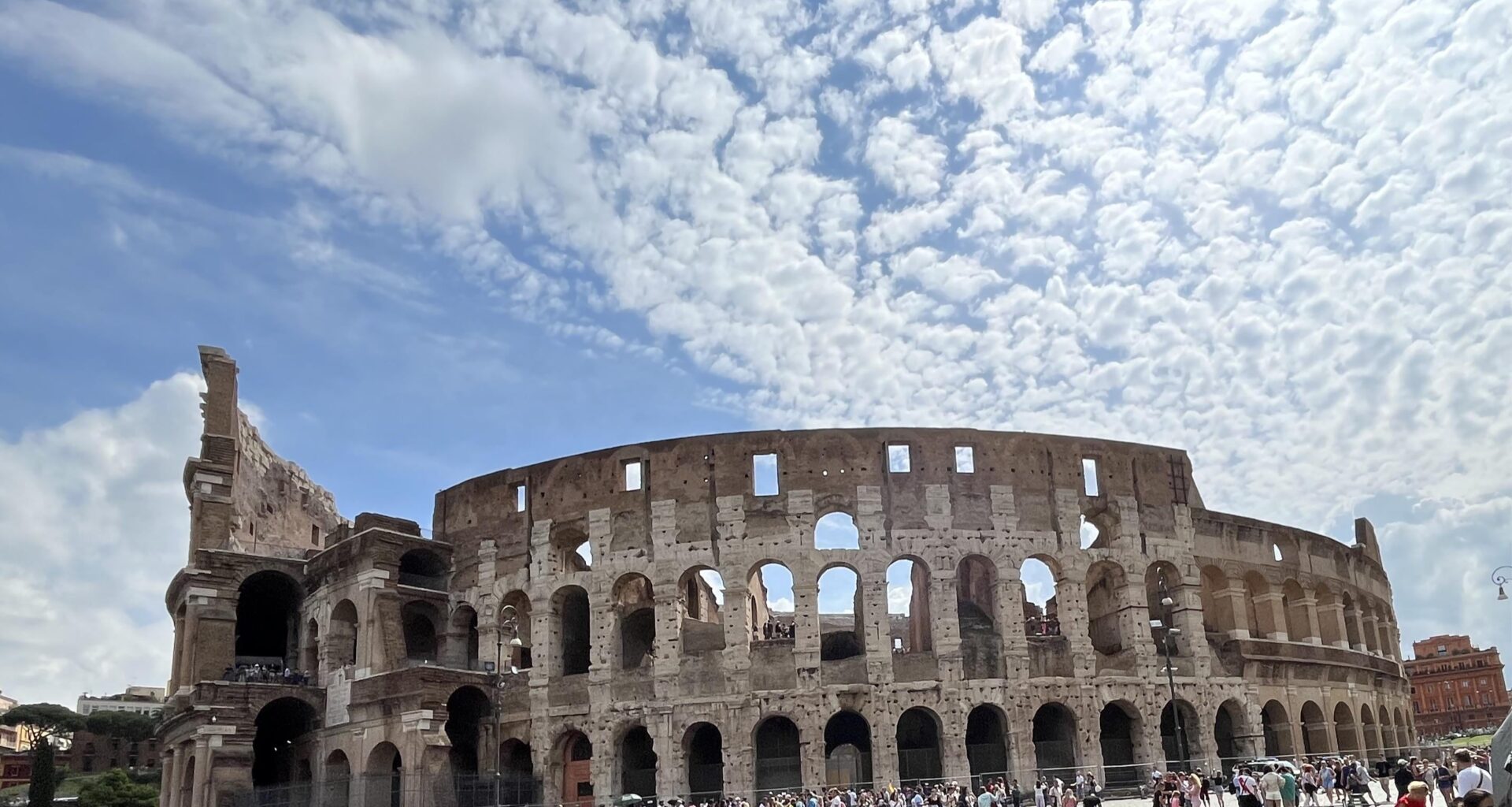 Colosseum in Rome, Italy 🇮🇹