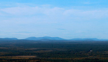 Pallas fells in distance [OC]