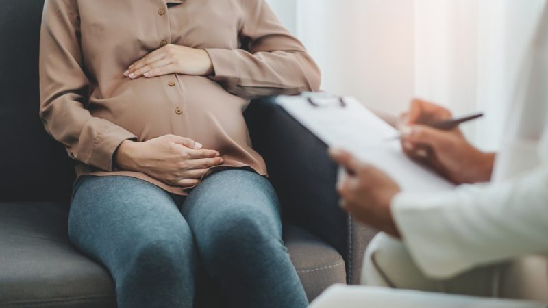 Bulgaria’s state health system failing pregnant and vulnerable women – Euractiv