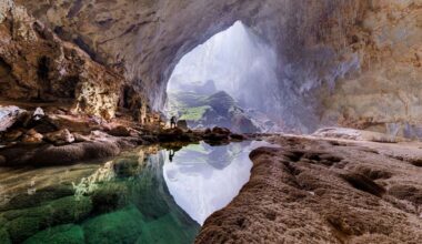 Fly Through A Colossal Cave: Son Doong in 360°