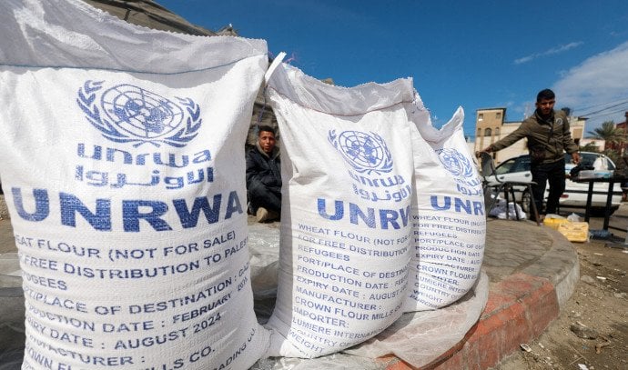 Israel outlaws UNWRA, bucking international pressure