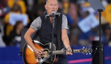 Springsteen, Obama lend star power to Harris campaign