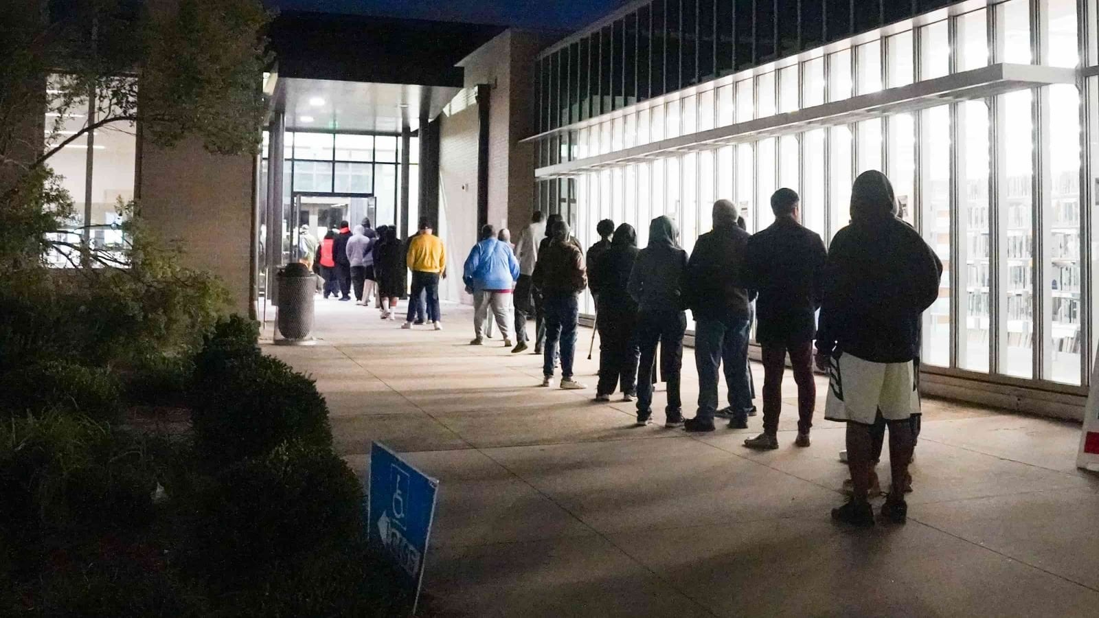 Verity - US Elections: Over 300K Cast Ballots as Early Voting Begins