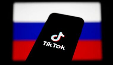 Tik-Tok is doing more harm than Telegram in terms of spreading Russian propaganda, the Ukrainian experts from the Center for Countering Disinformation claimed. The Ukrainian official said that teenagers and people over 55 make up the most vulnerable audience to propaganda on the TikTok platform