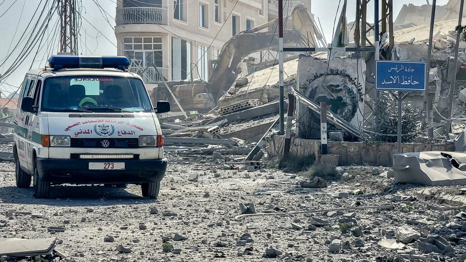 REPORTAGE. "Israël ne veut pas que nous puissions porter secours aux personnes" : au Liban, les ambulances sont prises pour cibles