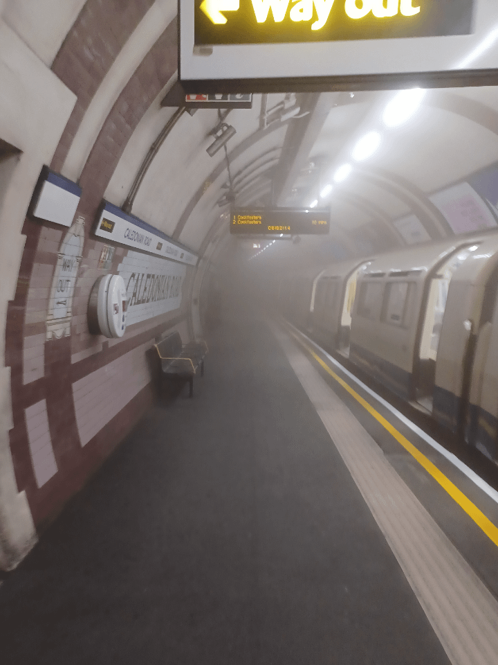 Slightly dusty Caledonian Road platform.