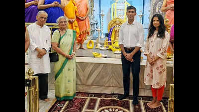 Watch: Former UK PM Rishi Sunak visits Raghavendra Swamy Mutt in Bengaluru with in-laws Narayana Murthy and Sudha Murty