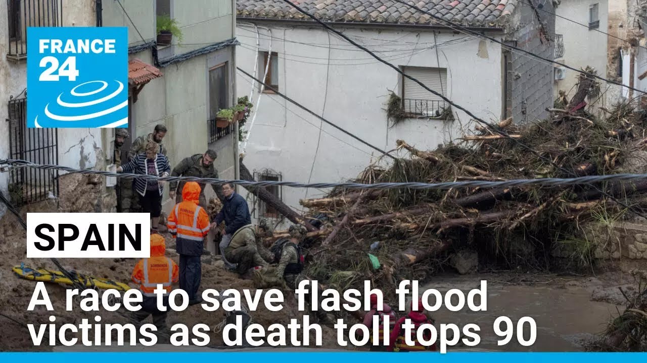 Spanish rescuers race to save flash flood victims as death toll tops 90 • FRANCE 24 English