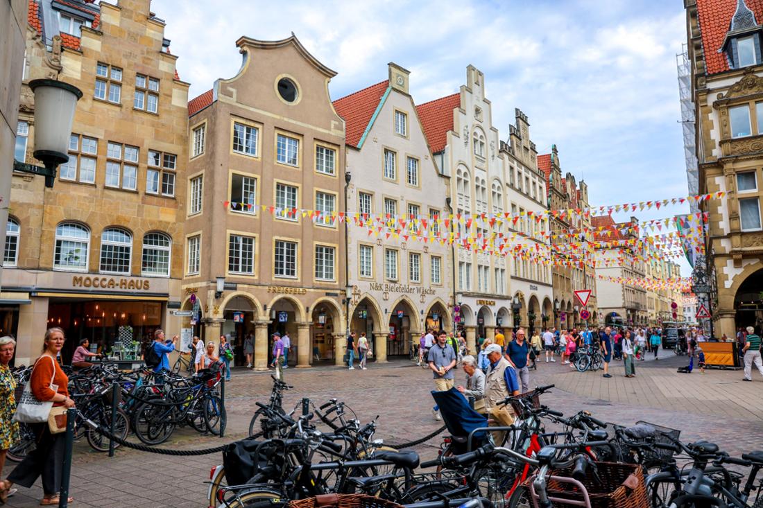 Nicht nur seine Alstadt macht Münster lebenswert, sondern etwa auch die vielen Grünflächen. Für Rentner gibt es hier auch zahlreiche Ärzte und eine gute Gesundheitsversorgung, zeigt eine Studie.