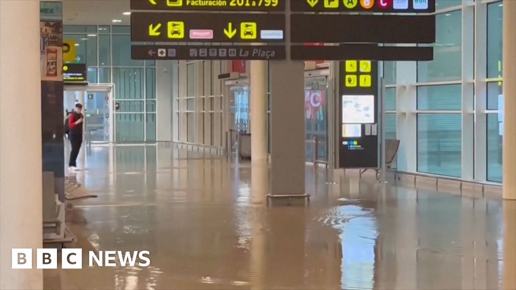 Barcelona airport and highways hit by flooding