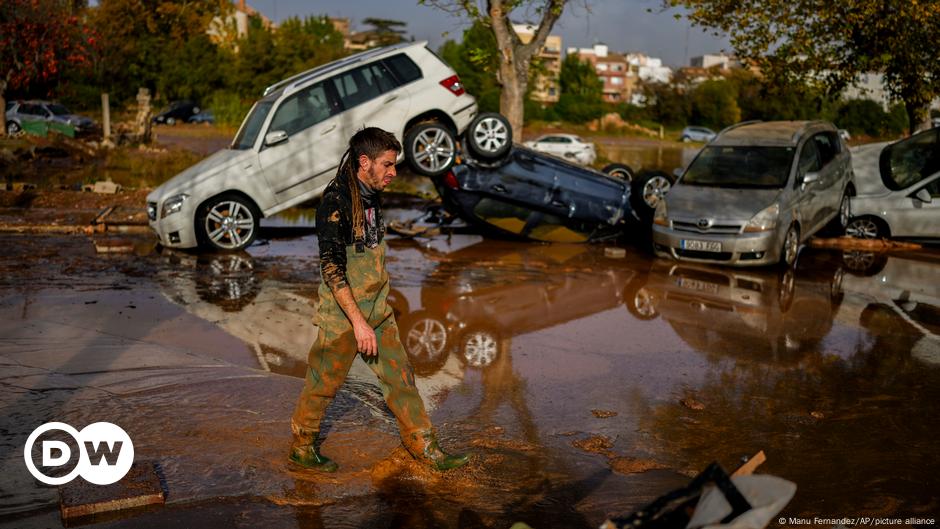 Decenas de desaparecidos en inundaciones en España – DW – 01/11/2024