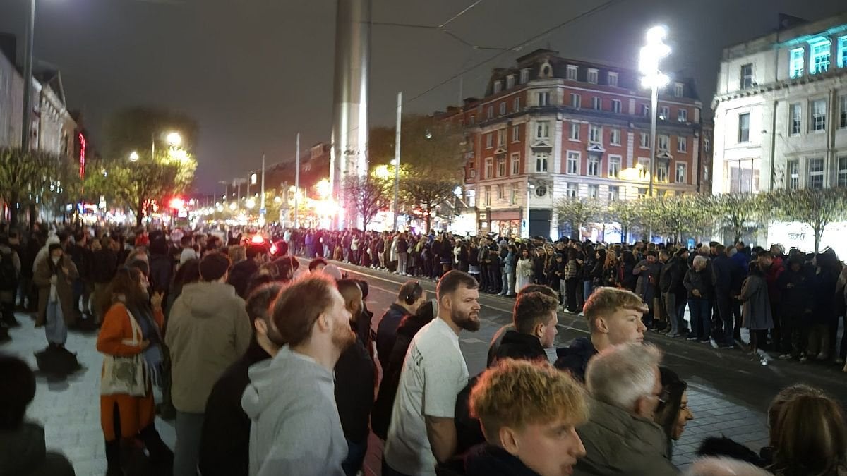 Thousands go to fake AI-invented Dublin Halloween parade