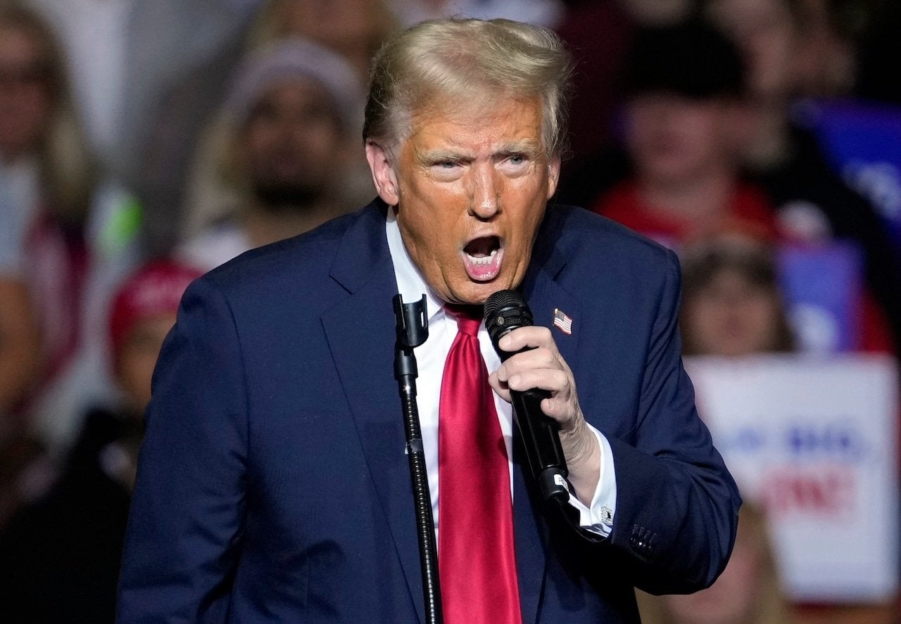 Why did Donald Trump simulate oral sex with his microphone at Milwaukee rally?