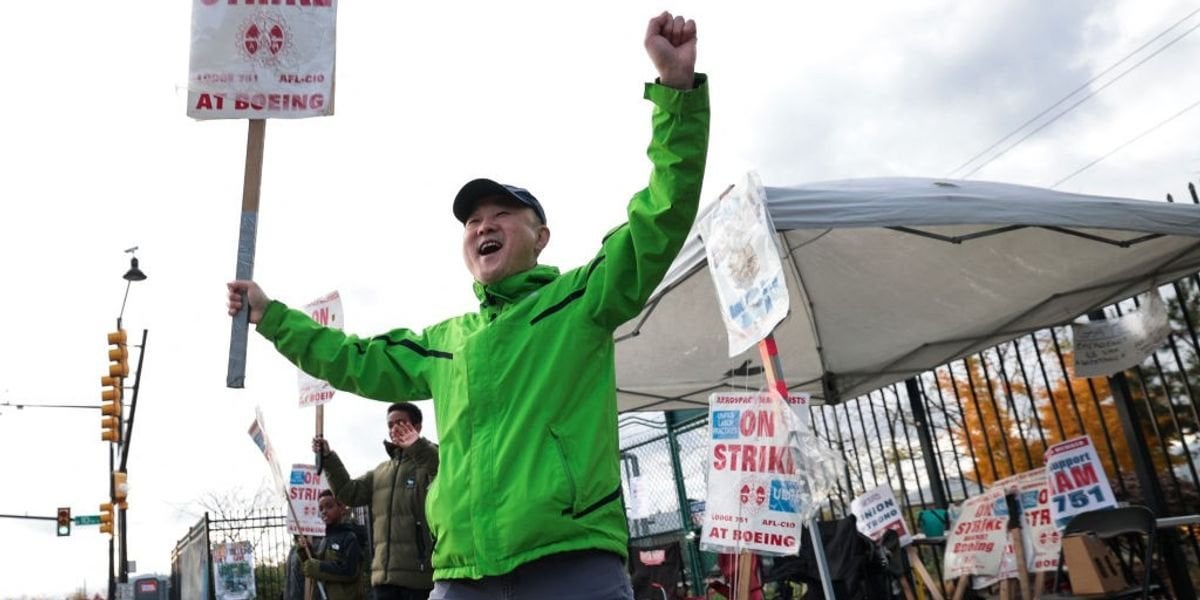 'Join a Union': Boeing Workers Ratify Contract With Over 43% Wage Hike