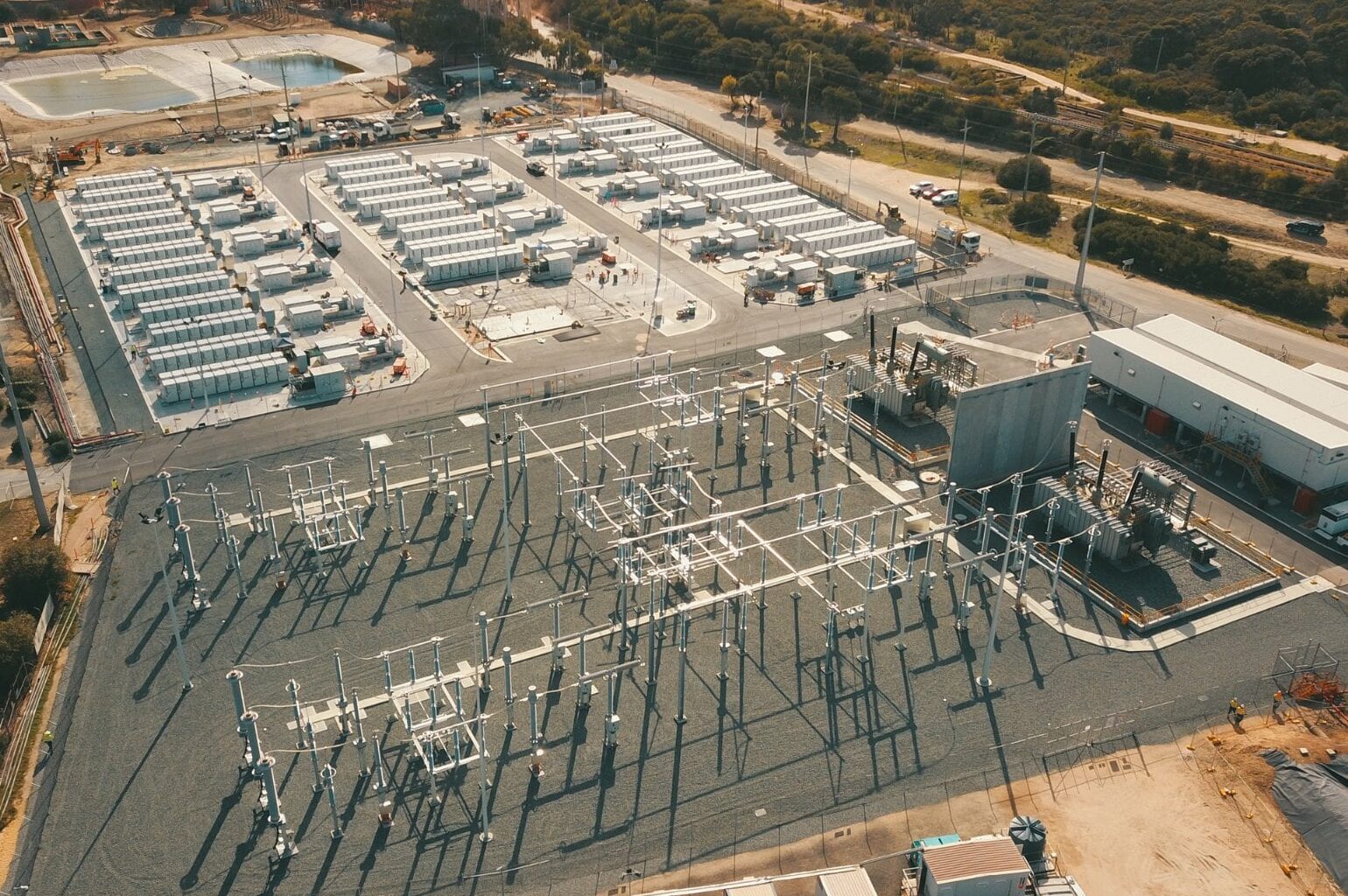 Inside the facility driving large-scale battery adoption in Western Australia. Kwinana Battery Energy Storage System Stage 1 (KBESS1), built on the site of a decommissioned coal-fired power station.