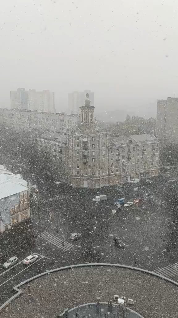 Winter arrives in Kharkiv