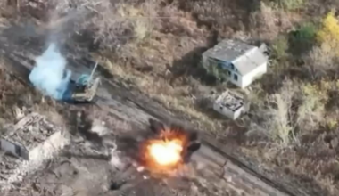 A Ukrainian T-64 survives an attack from a Russian Lancet drone in the Lyman direction (October 2024)