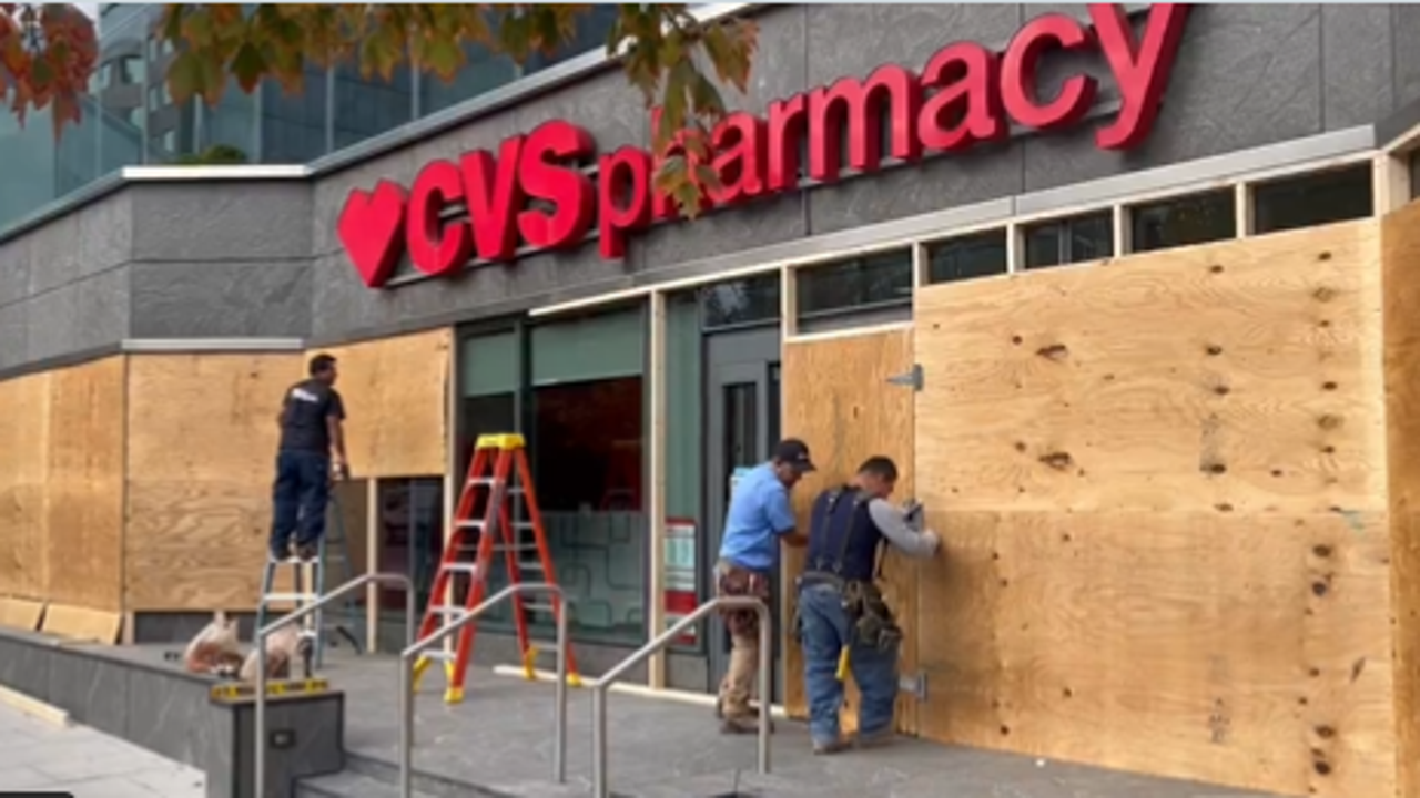 Downtown DC businesses board up windows, doors ahead of Election Day