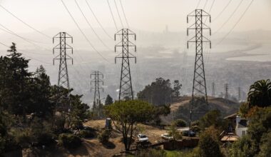 California Faces Risk of Election Day Power Cuts With Winds Boosting Fire Threat