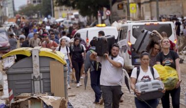 Inondations en Espagne : le bilan monte à 158 morts, "des dizaines" de disparus selon les autorités